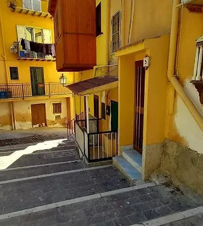 Nicare بورتو إمبيدوكْلي